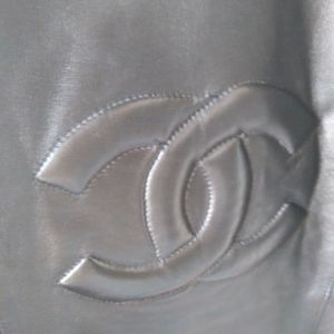 Chanel Vjntage never used I bought it U.S. VIRGIN